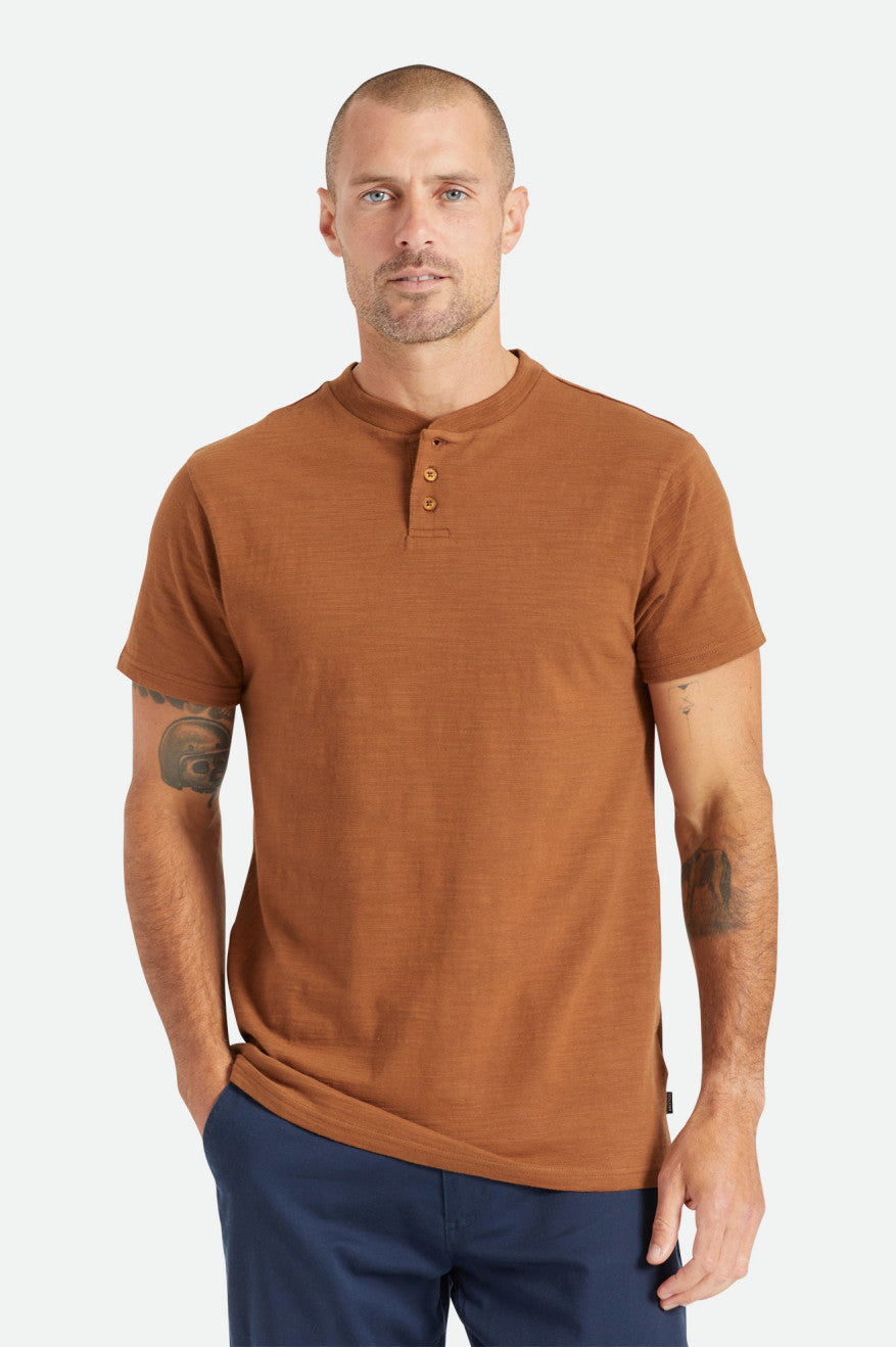 Knitwear Brixton Basic Slub S/S Henley Masculino Marrom | AFMRC-0856